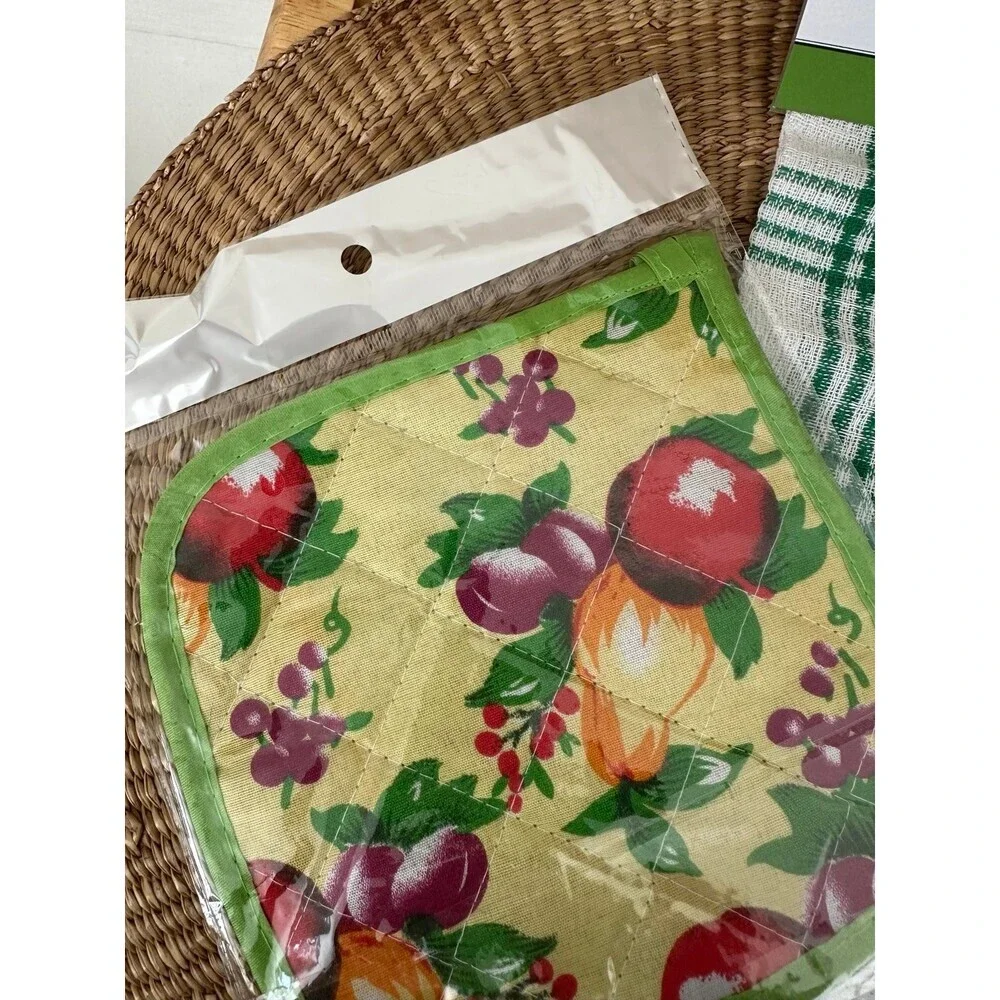 Two piece kitchen set, oven & dish towel